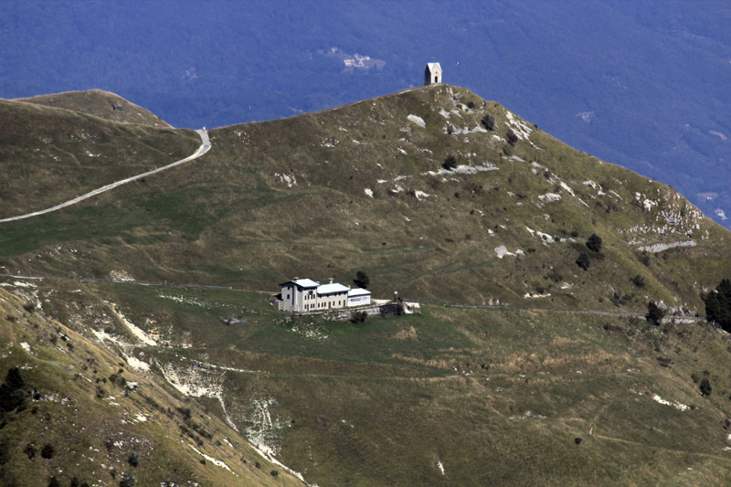 2017-08-29_152409 trentino-suedtirol-2017.jpg - Auf der Fahrt zum Monte Grappa